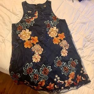 Embroidered shift dress